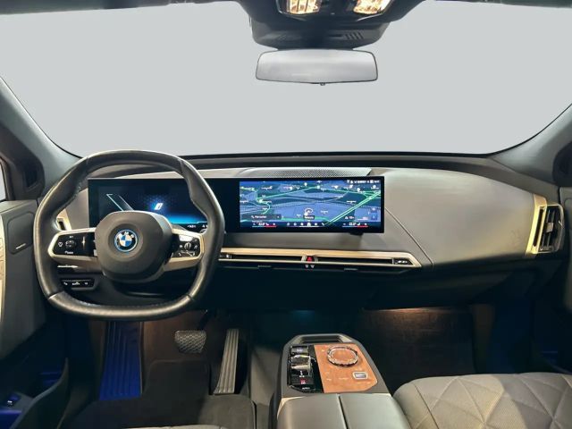 BMW iX xDrive40