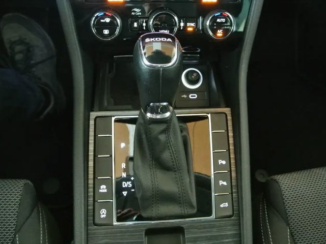 Skoda Superb Style Style