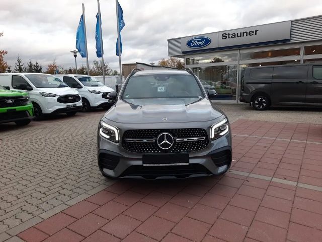 Mercedes-Benz GLB 200 AMG Line
