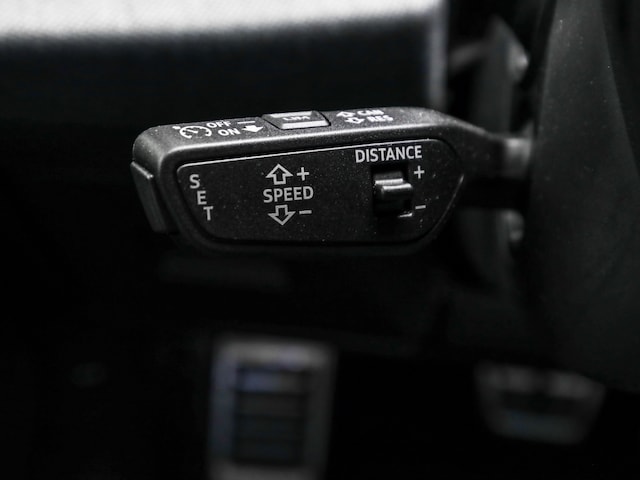 Audi A6 Avant Quattro S-Tronic