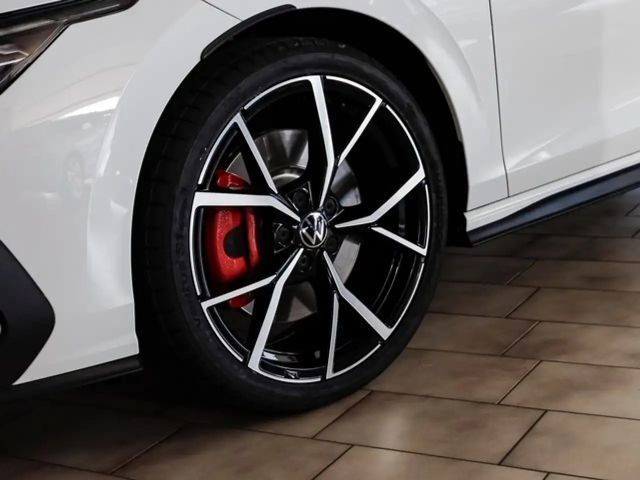 Volkswagen Golf DSG GTI Golf VIII Style