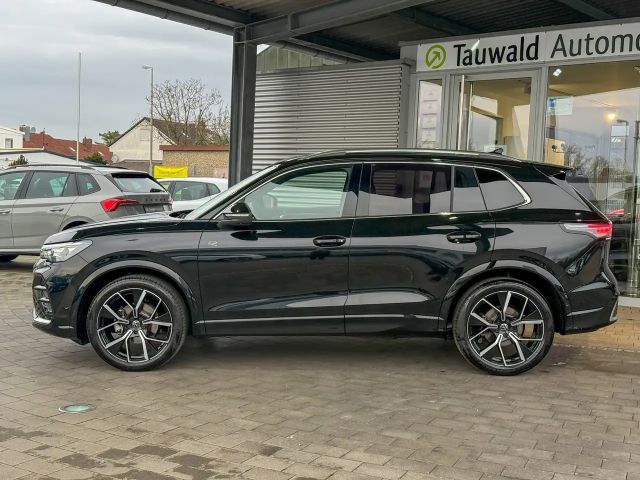 Volkswagen Tiguan 1.5 eTSI DSG IQ.Drive R-Line