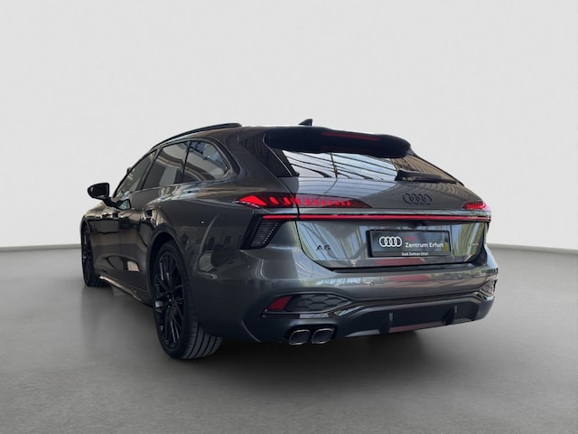 Audi A6 Avant Quattro S-Tronic