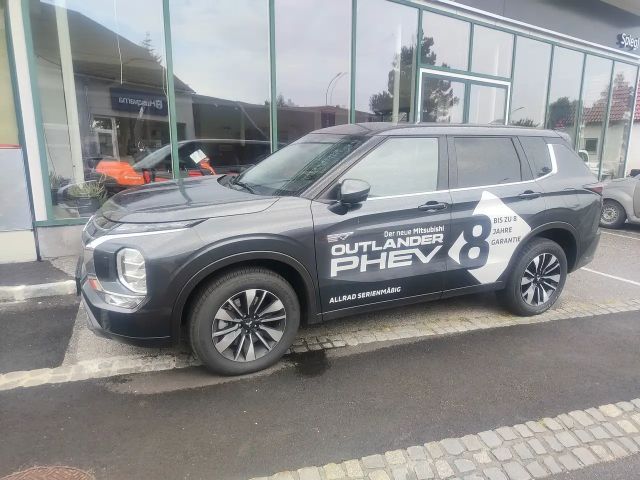 Mitsubishi Outlander Invite PHEV