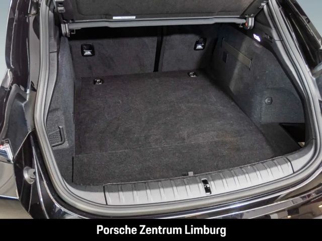 Porsche Taycan 4 Cross Turismo