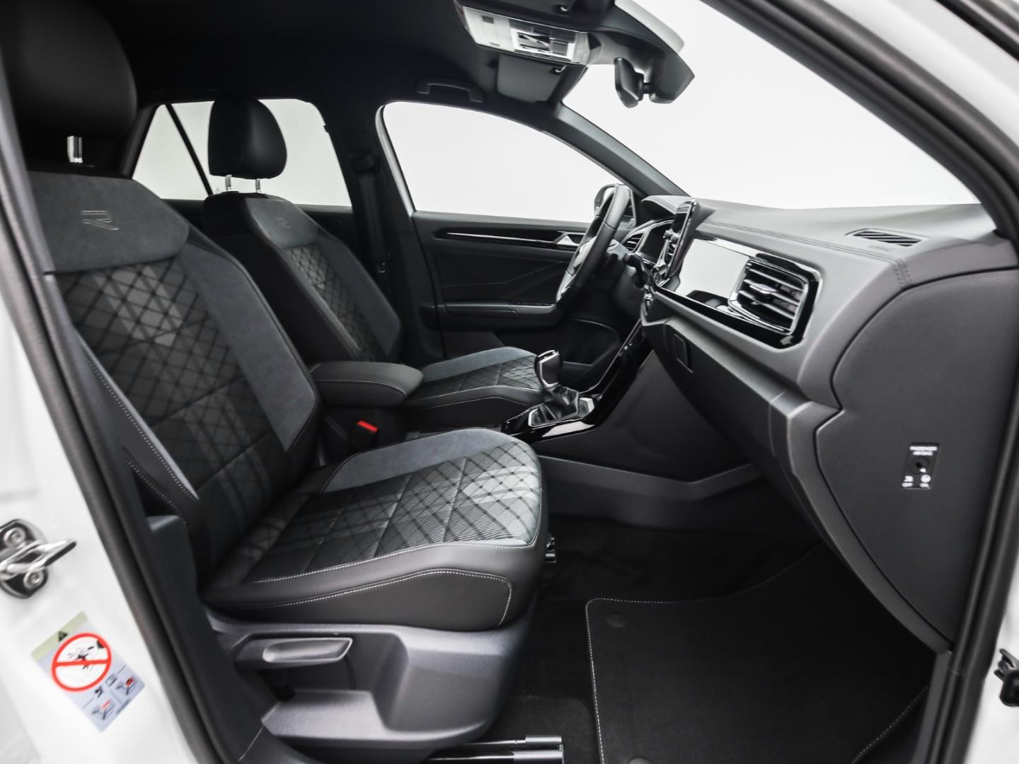 Volkswagen T-Roc 1.5 TSI DSG IQ.Drive R-Line