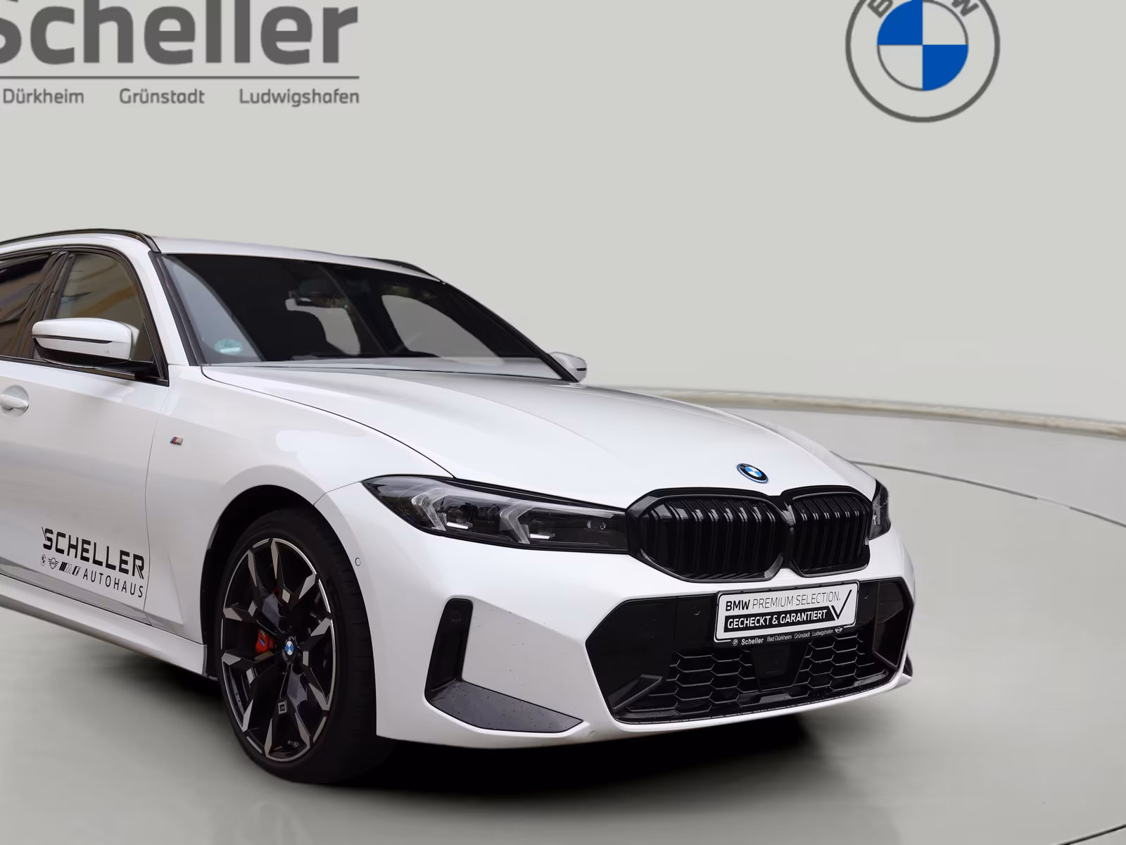 BMW 330 330e M-Sport Touring