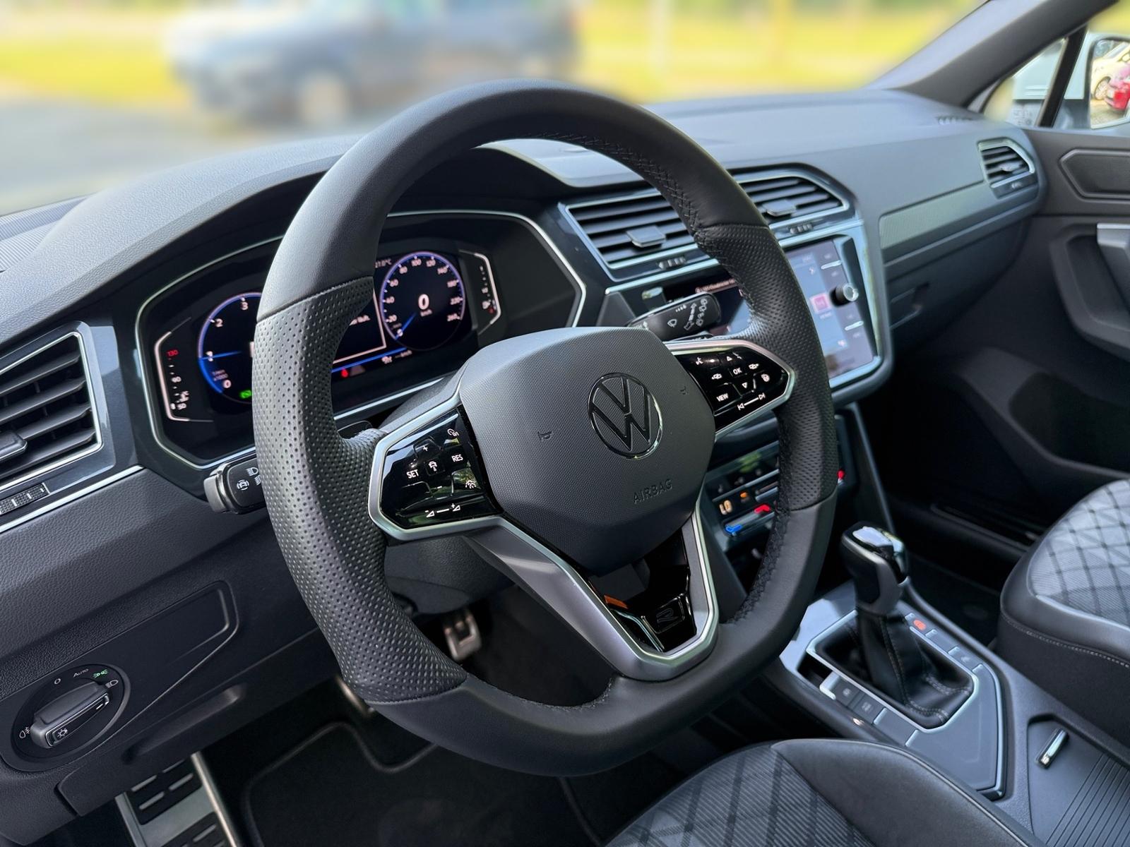 Volkswagen Tiguan 2.0 TDI DSG R-Line