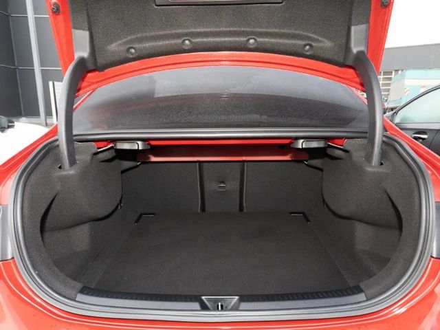 Mercedes-Benz A 220 4MATIC AMG Line