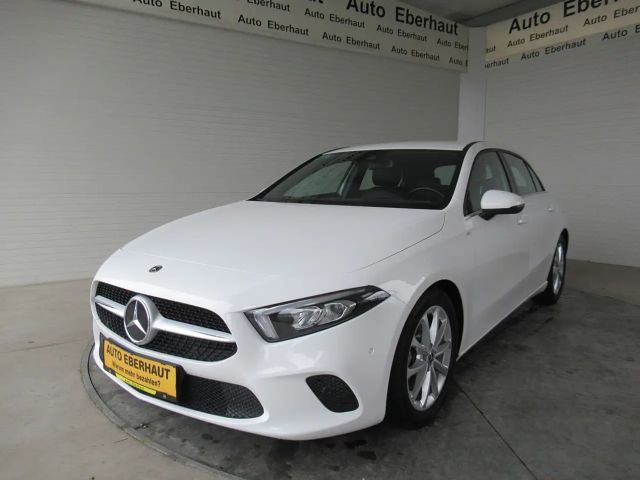 Mercedes-Benz A 180 A 180 d