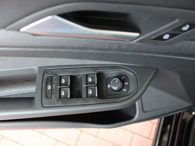 Volkswagen Golf 1.5 TSI Style