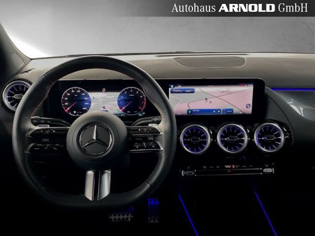 Mercedes-Benz GLA 200 AMG Line