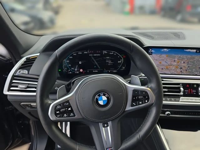 BMW X6 Coupé M50i