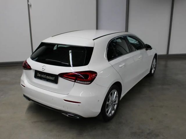 Mercedes-Benz A 180 Progressive