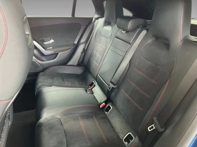 Mercedes-Benz CLA 200 AMG; Night; KEYLESS; LED; Ambiente
