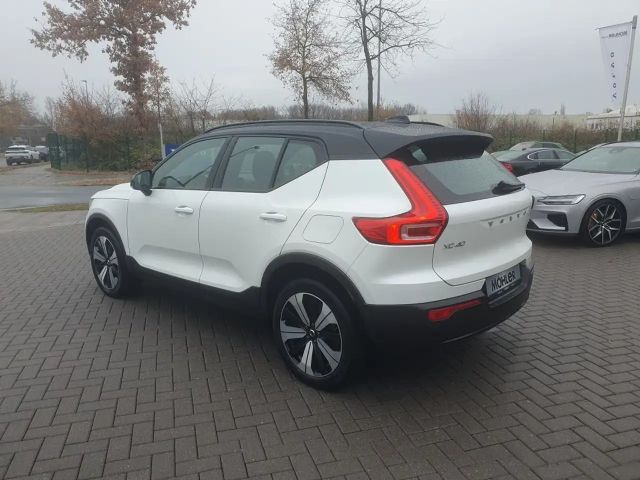 Volvo XC40 Core Recharge