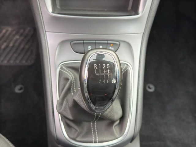 Opel Astra 1.2 Turbo Edition