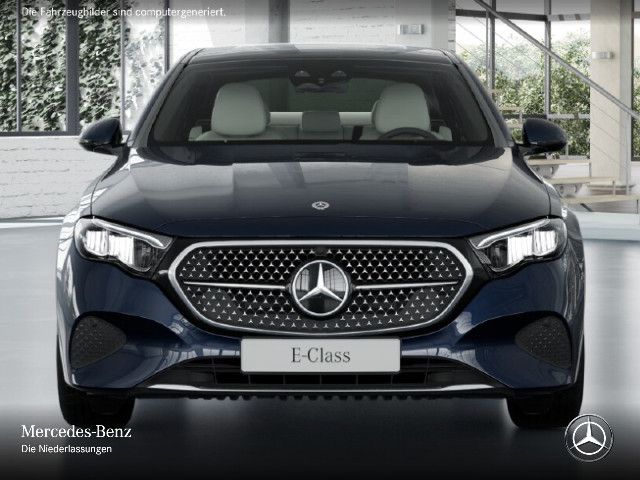 Mercedes-Benz E 200 Sedan