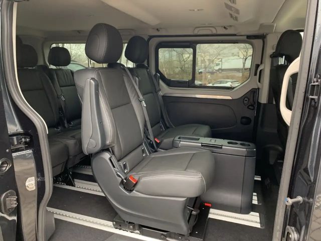 Renault Trafic Blue Grand Spaceclass