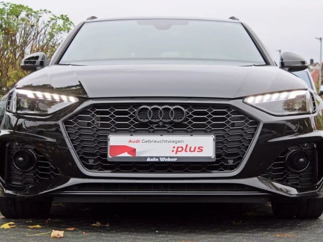 Audi RS4 Avant Quattro