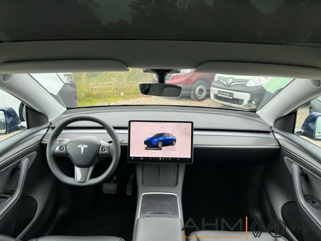 Tesla Model Y RWD