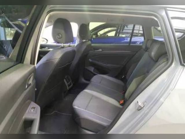 Volkswagen Golf 1.5 TSI Golf VIII Plus Variant