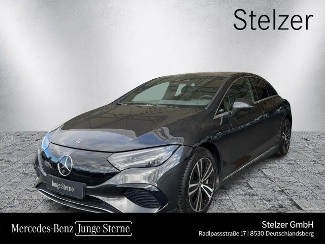 Mercedes-Benz EQE 300 Sedan