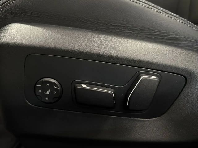 BMW M5 M5*GLASDACH*360°*HUD*MEMORY*B&W*AHK*GARANTIE*VOLL*