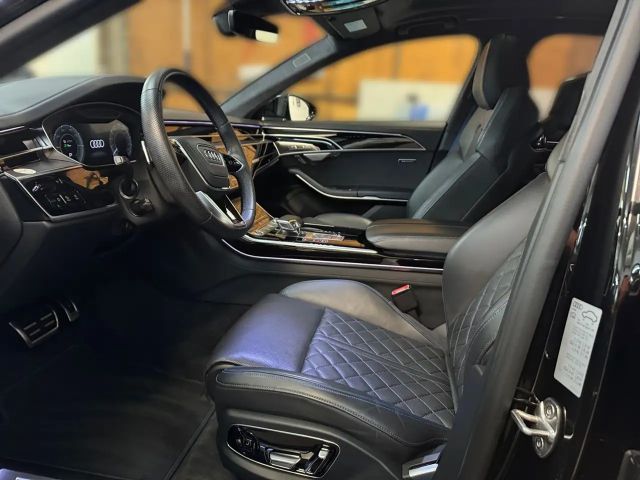 Audi A8 Quattro S-Line