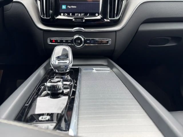 Volvo XC60 Dark Plus