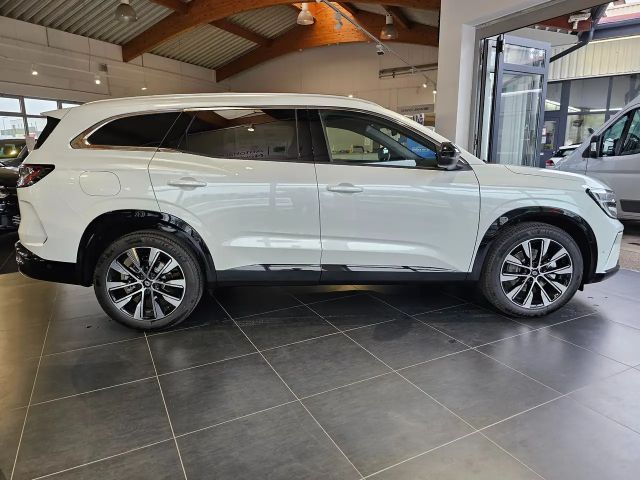 Renault Espace E-Tech Hybrid Techno