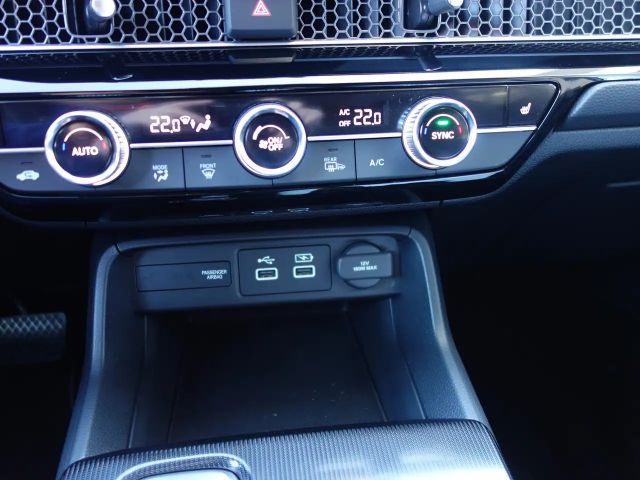 Honda Civic Elegance e:HEV