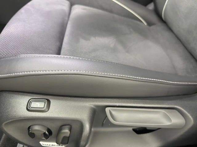 Volkswagen Passat 1.5 eTSI Business DSG Variant