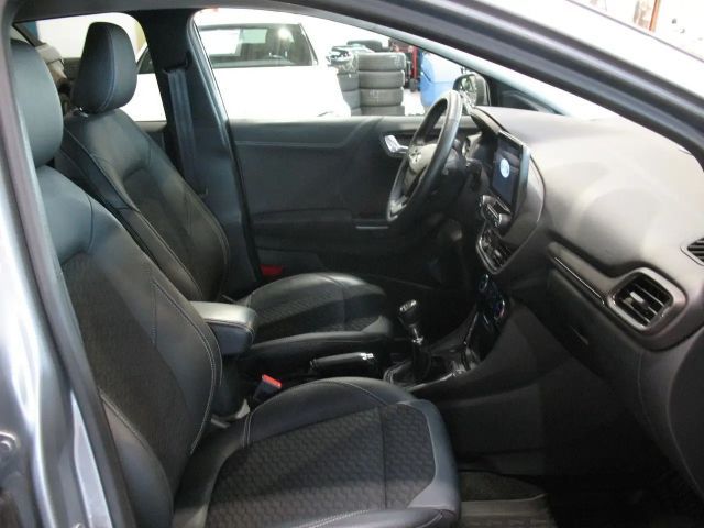 Ford Puma EcoBoost Titanium