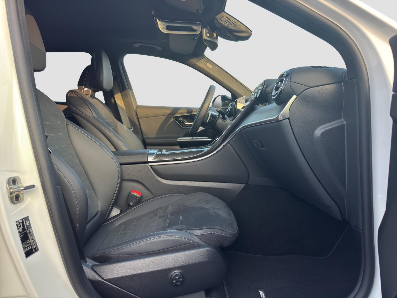 Mercedes-Benz GLC 300 4MATIC AMG Line GLC 300 d