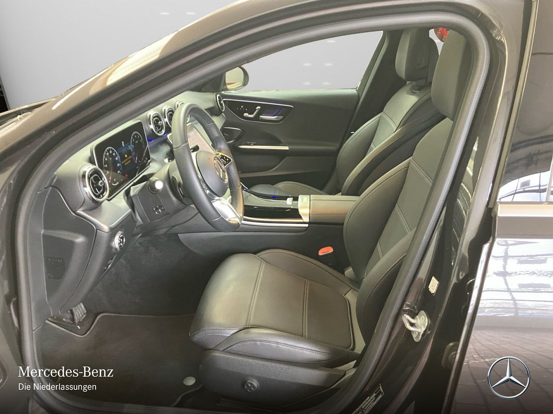 Mercedes-Benz C 180 Sedan