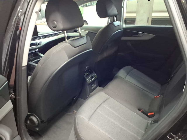 Audi A4 40 TDI Avant S-Tronic