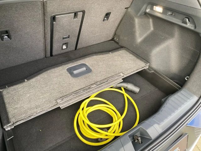 Ford Explorer Premium RWD