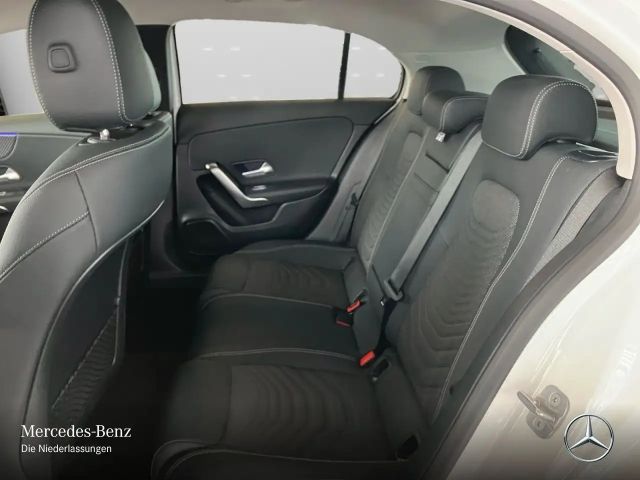 Mercedes-Benz A 200 Progressive