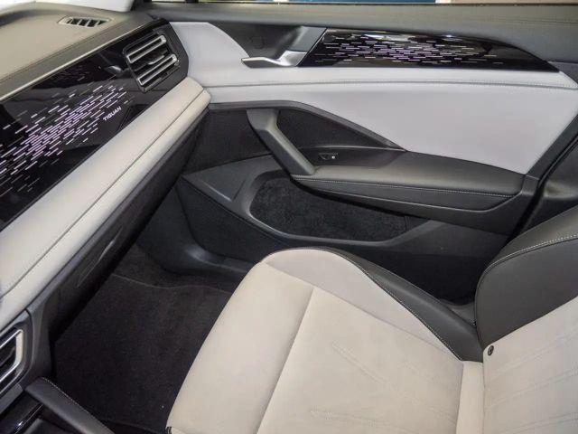 Volkswagen Tiguan 1.5 eTSI Elegance Elegance