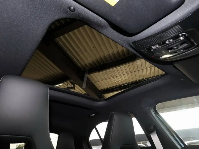 Mercedes-Benz A 200 AMG Line