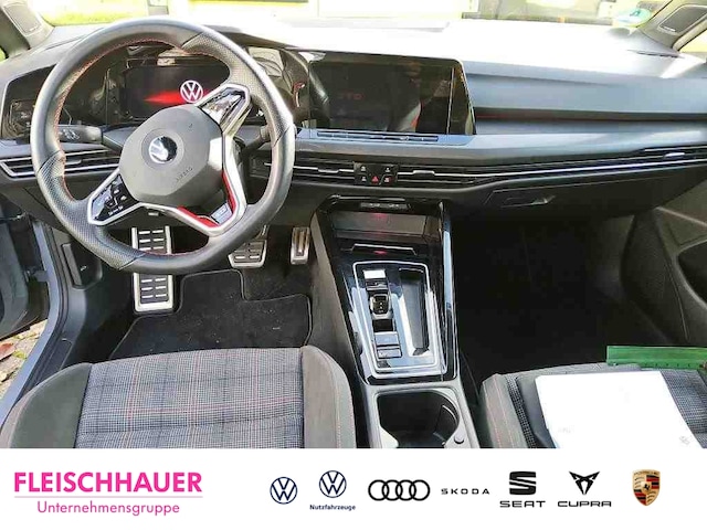 Volkswagen Golf 2.0 TSI DSG