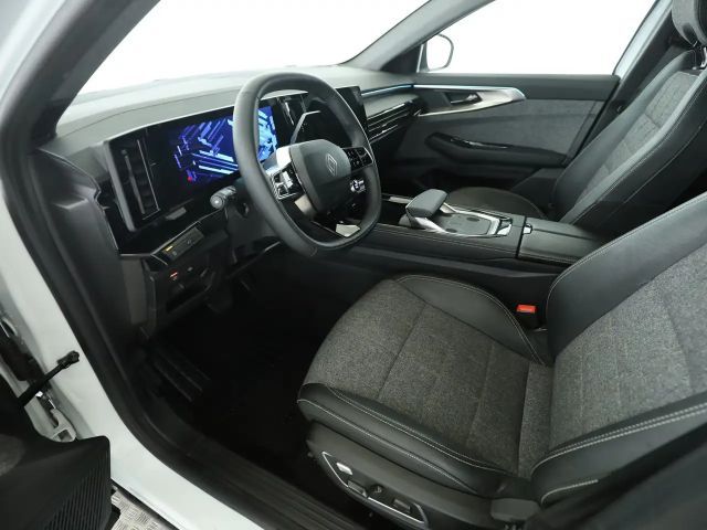 Renault Espace E-Tech Hybrid Techno