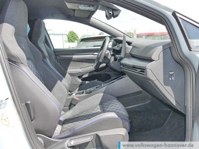 Volkswagen Golf 2.0 TDI Golf VIII R-Line