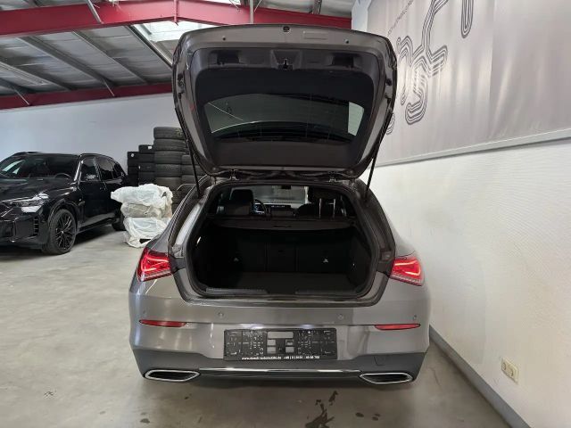 Mercedes-Benz CLA 220 CLA 220 d