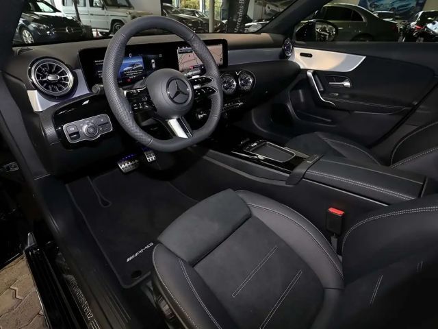 Mercedes-Benz A 180 AMG Line