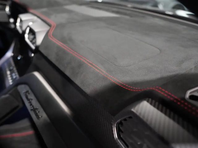 Lamborghini Urus Performante