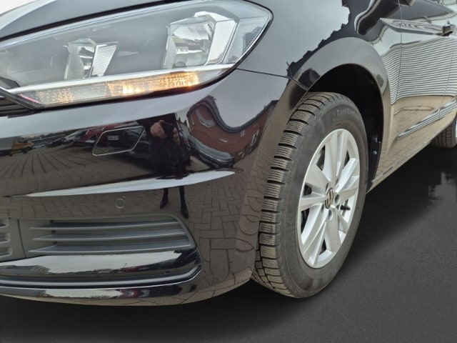 Volkswagen Touran 1,5 TSI Comfortline 7-Sitzer Navi SHZ AppConnect
