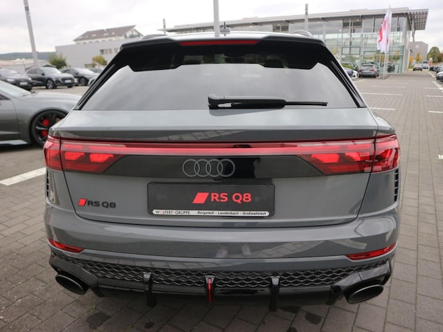Audi RS Q8 Performance Quattro