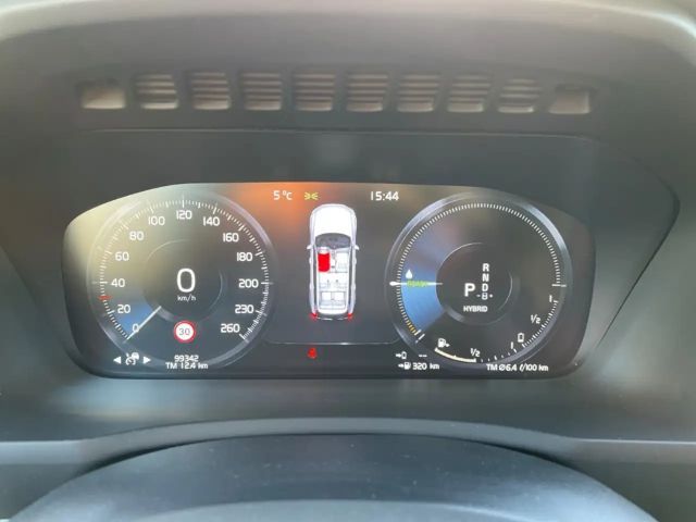 Volvo XC90 AWD R-Design Recharge T8